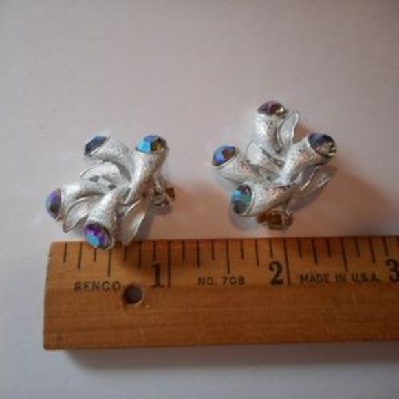 "White Wash Silver Aurora Borealis Clip Earrings " - Picture 3 of 4